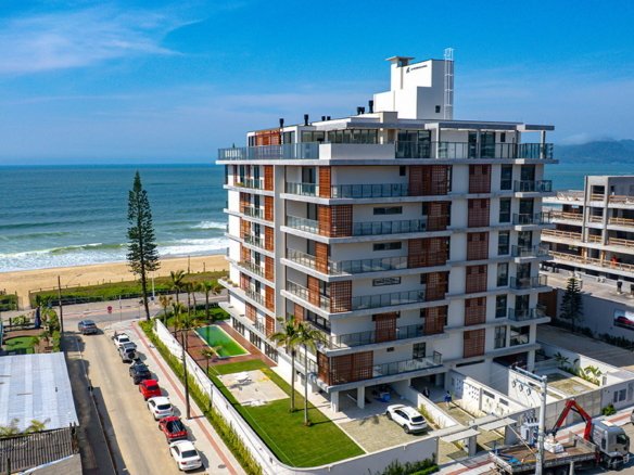Tirreno Residenziale Praia Brava